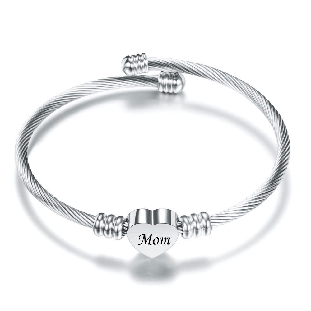 Elegant Flätat Armband i Rostfritt Stål – Den perfekta gåvan till mamma!