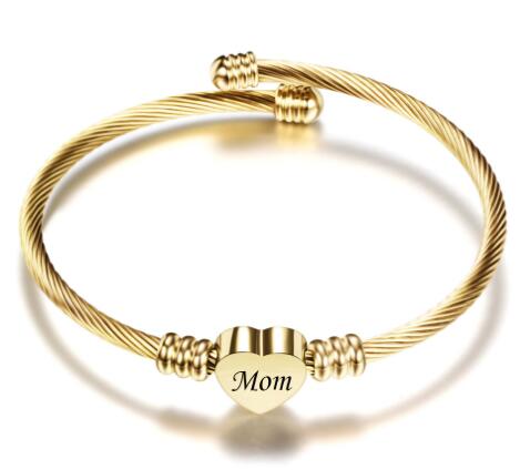 Elegant Flätat Armband i Rostfritt Stål – Den perfekta gåvan till mamma!